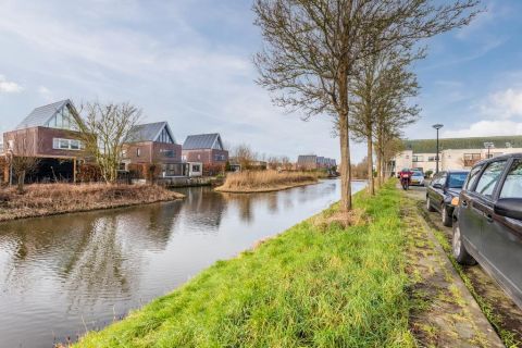 Bekijk de foto van: Irene Vorrinkland 28, Heerhugowaard - Echt Makelaars & Taxateurs
