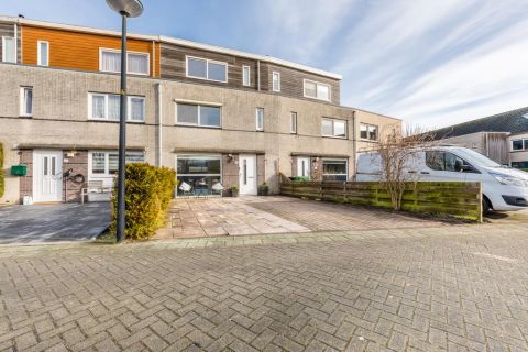 Bekijk de foto van: Irene Vorrinkland 28, Heerhugowaard - Echt Makelaars & Taxateurs
