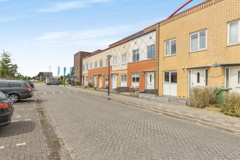 Bekijk de foto van: Huygenhoekring 13, Heerhugowaard - Echt Makelaars & Taxateurs