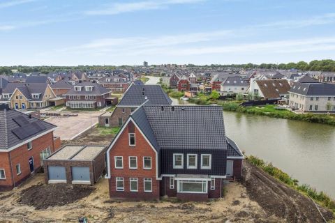 Bekijk de foto van: Reijersgroet 83, Alkmaar - Echt Makelaars & Taxateurs