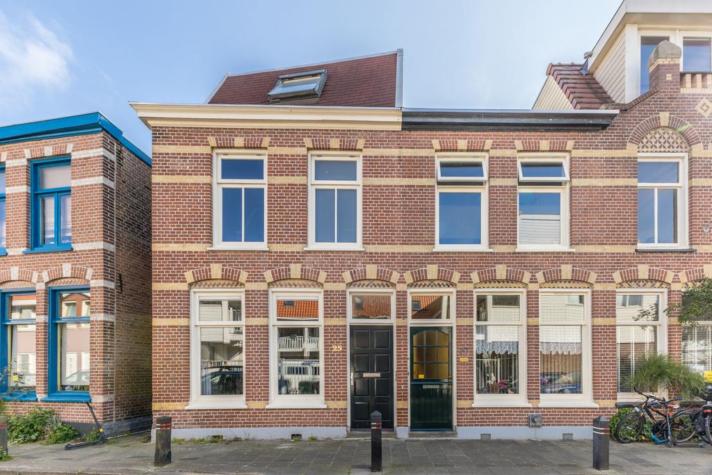 Bekijk de foto van: Van der Woudestraat 25-, 1815 VT Alkmaar in  - Echt Makelaars & Taxateurs