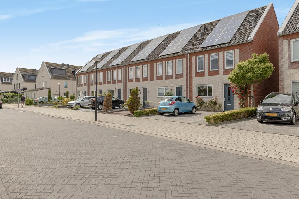Bekijk de foto van: Hemelboog Binnen 5, 1705 SL Heerhugowaard in  - Echt Makelaars & Taxateurs