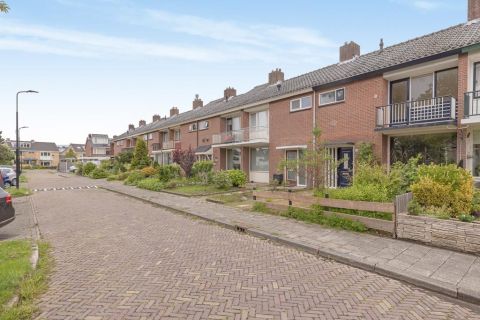 Bekijk de foto van: van Wijngaardenplein 15, Heerhugowaard - Echt Makelaars & Taxateurs