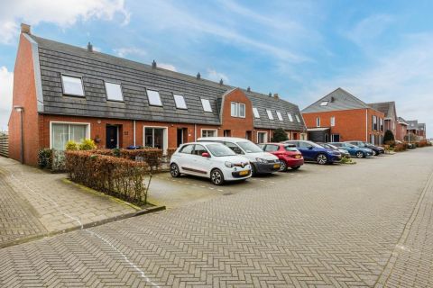 Bekijk de foto van: Buitenkruier 67, Stompetoren - Echt Makelaars & Taxateurs