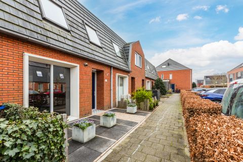 Bekijk de foto van: Buitenkruier 67, Stompetoren - Echt Makelaars & Taxateurs