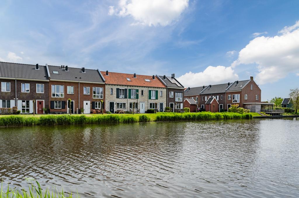 Bekijk de foto van: Zuijder Vlaerdinge 1, 1704 MZ Heerhugowaard in  - Echt Makelaars & Taxateurs