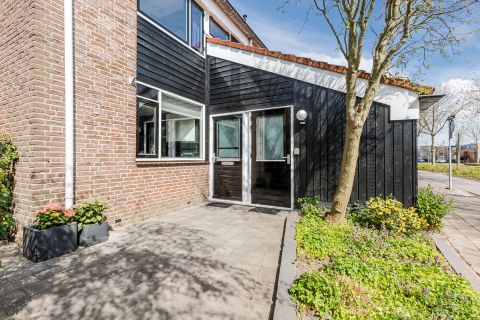 Bekijk de foto van: Laan van Athene 63, Alkmaar - Echt Makelaars & Taxateurs