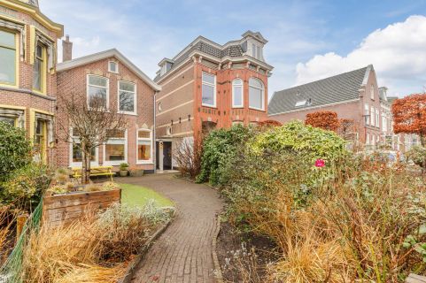 Bekijk de foto van: Kennemerstraatweg 51, Alkmaar - Echt Makelaars & Taxateurs