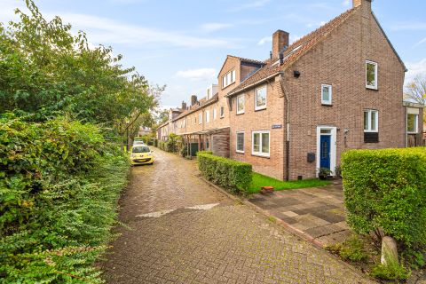 Bekijk de foto van: Akeleistraat 25, Alkmaar - Echt Makelaars & Taxateurs