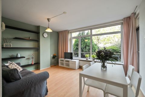 Bekijk de foto van: Reviusstraat 22, Alkmaar - Echt Makelaars & Taxateurs