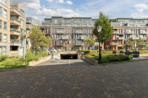 Bekijk de foto van: Parkeerplaats Schelphoek garage 9 0-ong, Alkmaar - Echt Makelaars & Taxateurs