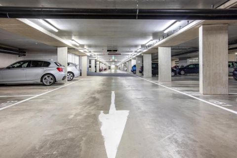 Bekijk de foto van: Parkeerplaats Schelphoek garage 9 0-ong, Alkmaar - Echt Makelaars & Taxateurs