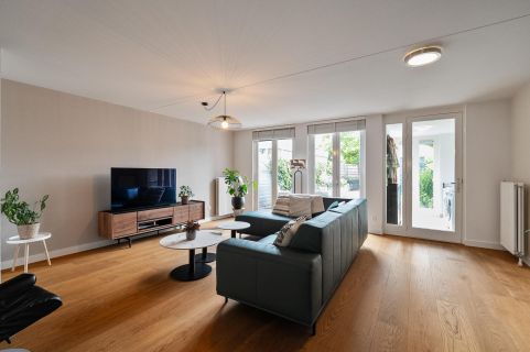 Bekijk de foto van: Van de Veldelaan 986, Alkmaar - Echt Makelaars & Taxateurs
