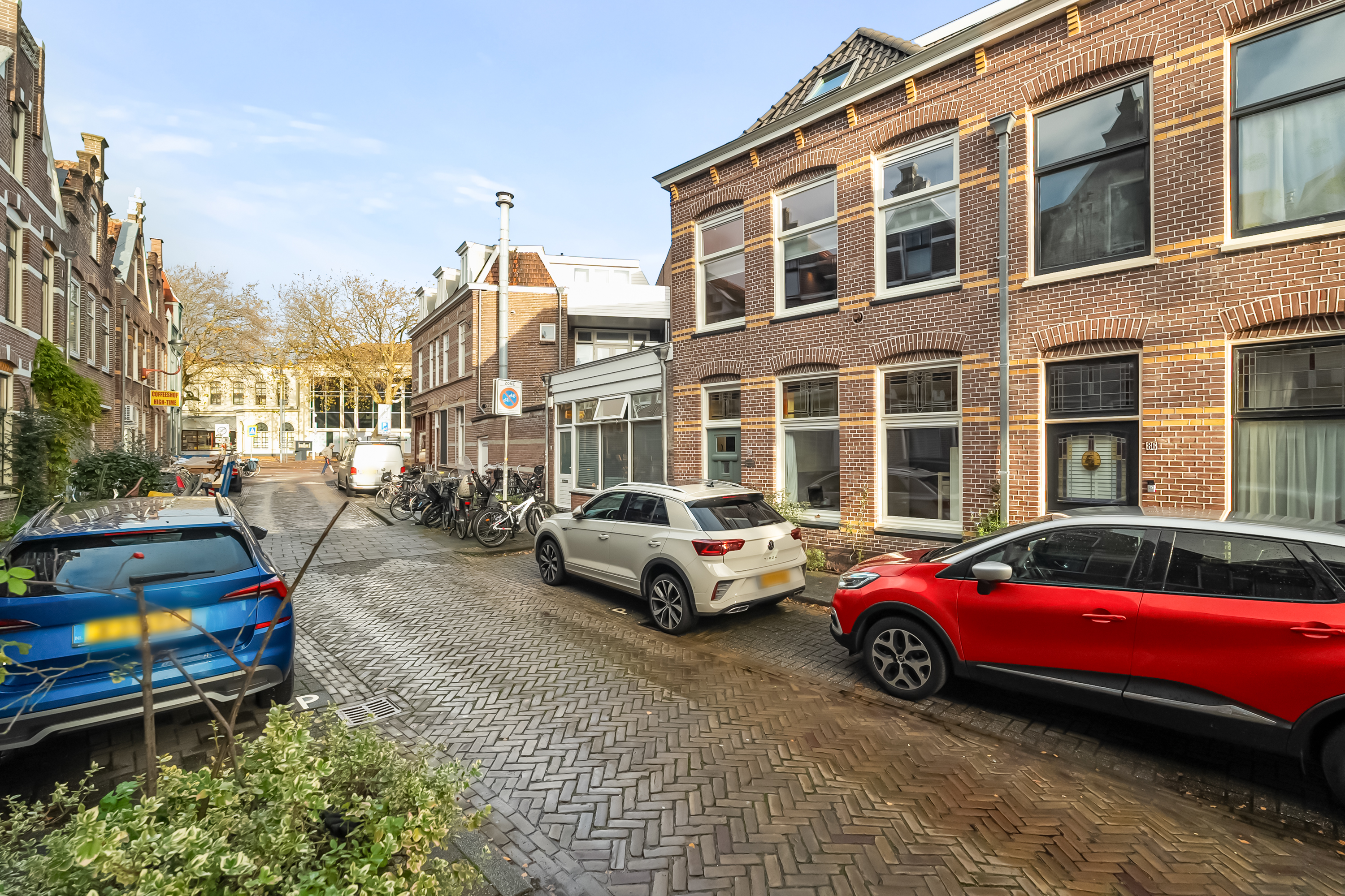 Bekijk de foto van: Spoorstraat 8, 1815 BM Alkmaar in  - Echt Makelaars & Taxateurs